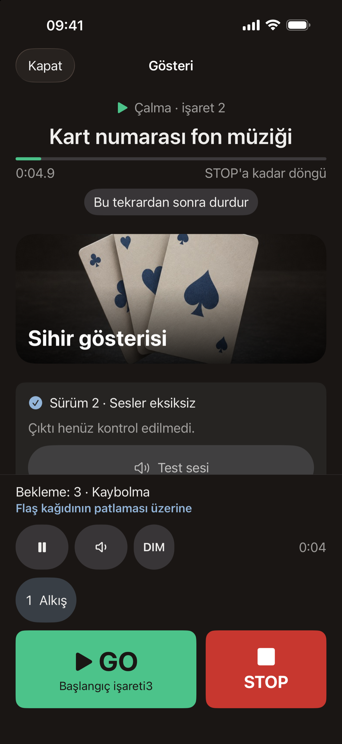 Cuefaro performansı: cue 2 çalıyor, cue 3 notuyla birlikte bekleme modunda